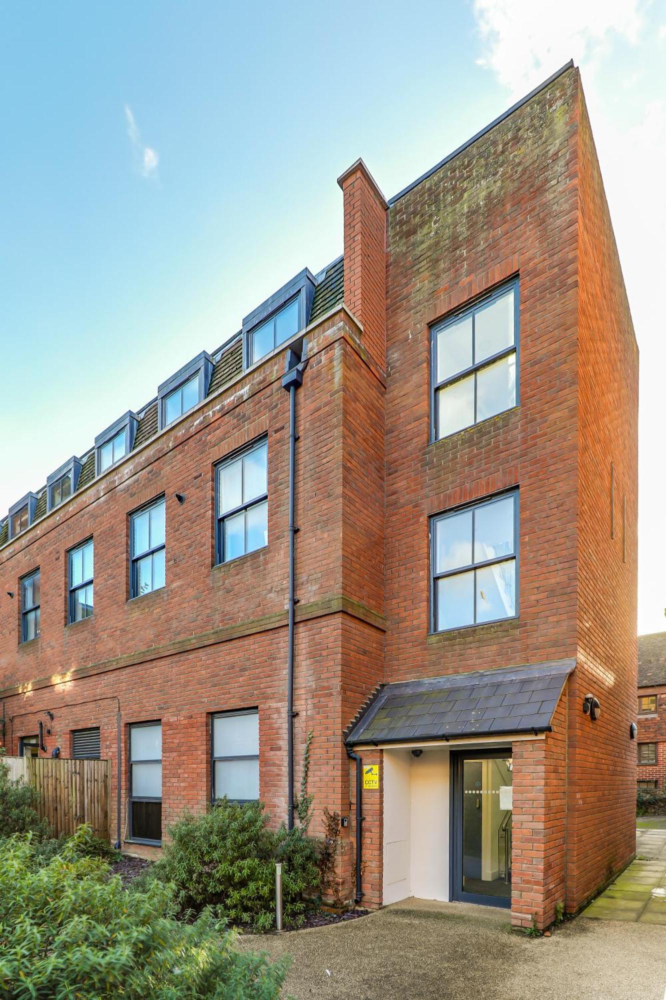 Apartment Exceptionally Spacious Canterbury