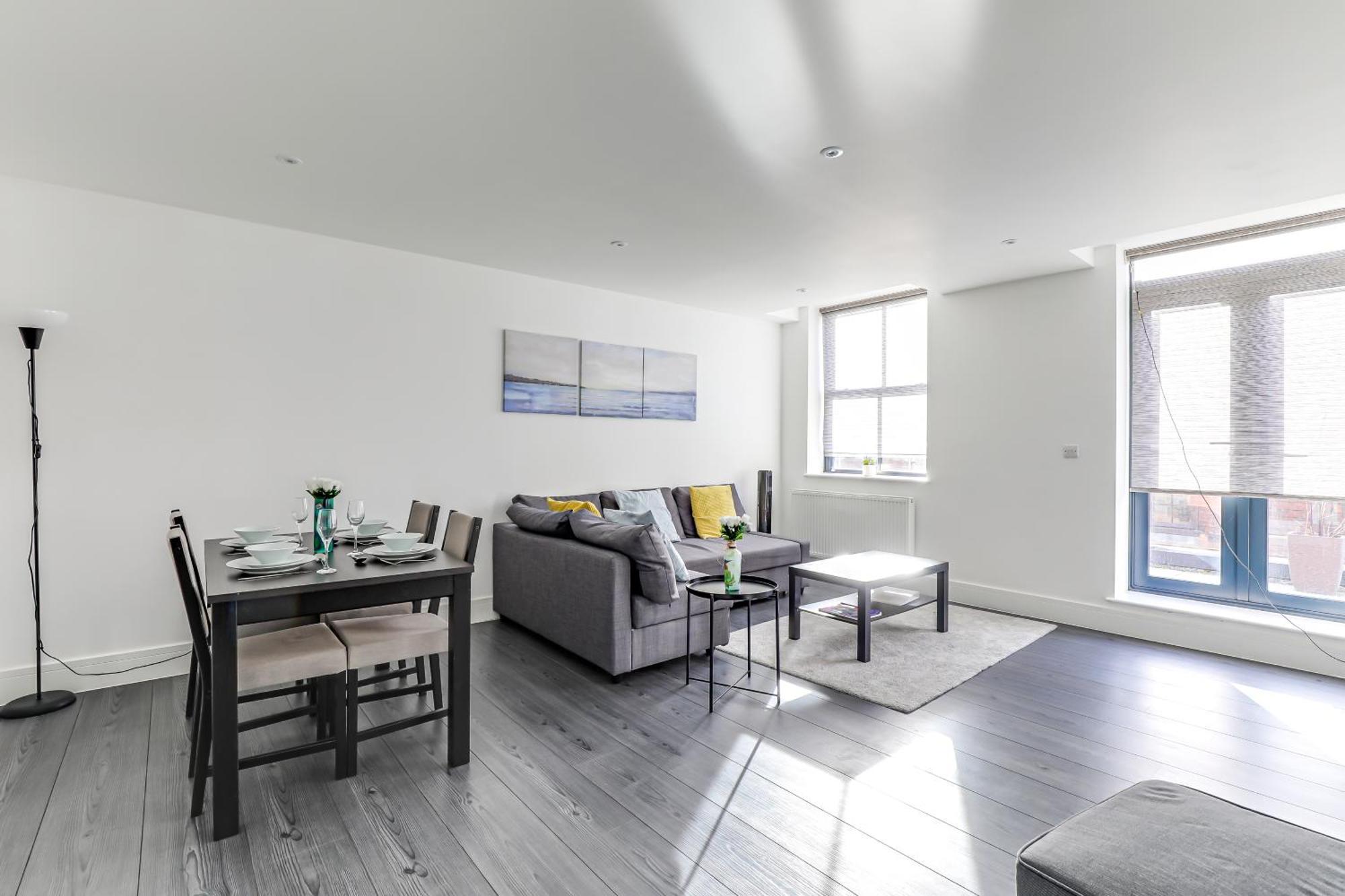 Exceptionally Spacious Apartment *