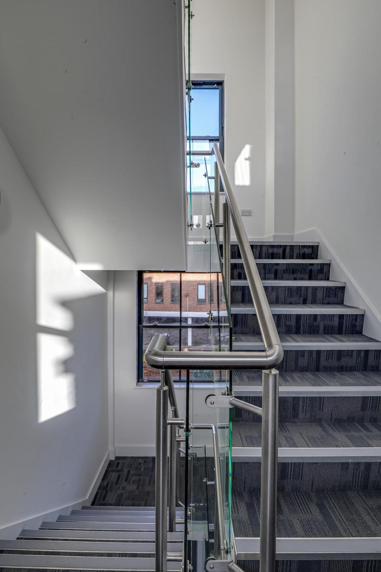 Apartment Exceptionally Spacious *